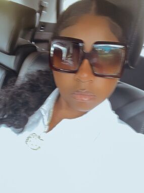 Meet your Posher, Brielle